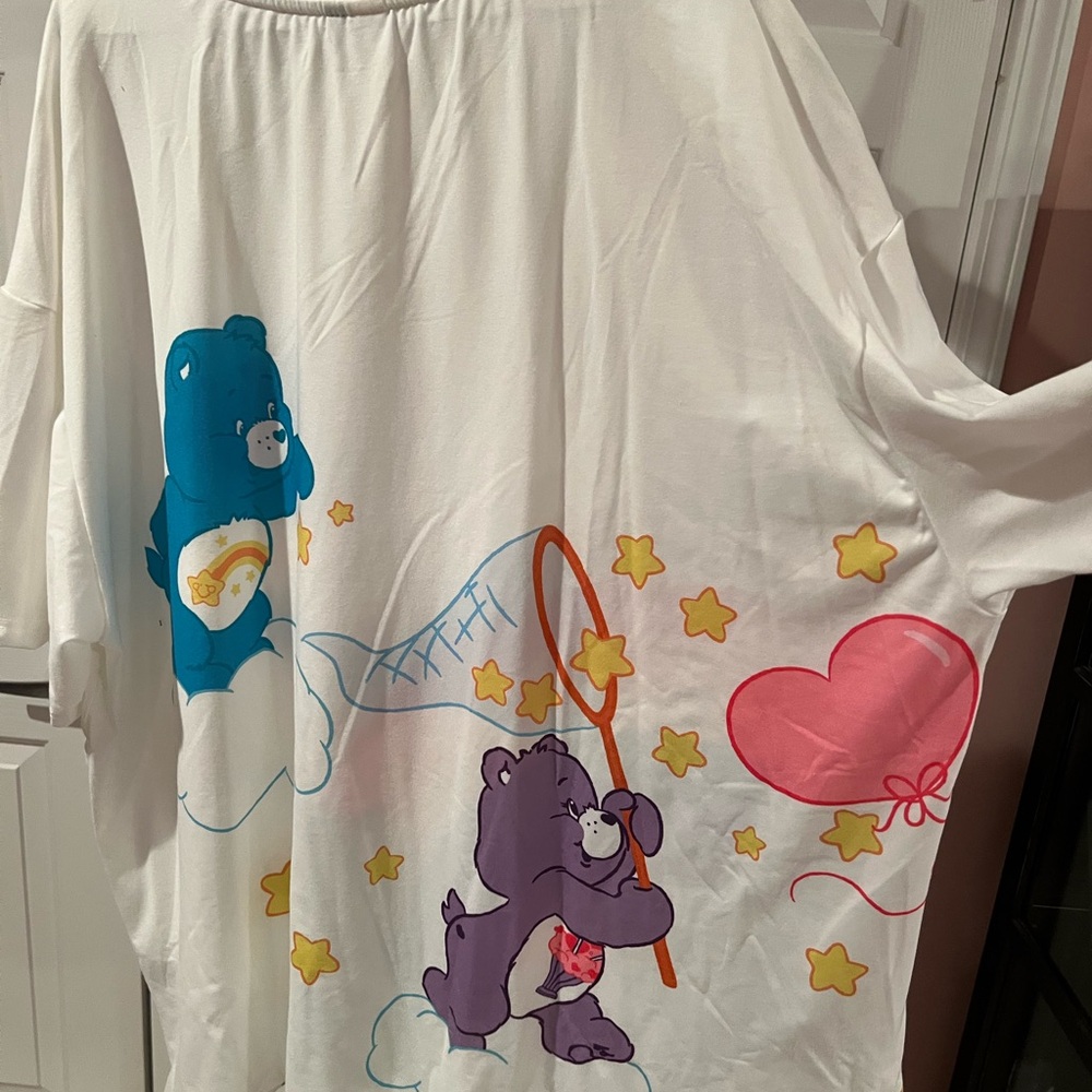 SHEIN X Care Bears Plus Size Tee with Rainbow and Heart Size 4X NWOT - Picture 2 of 4